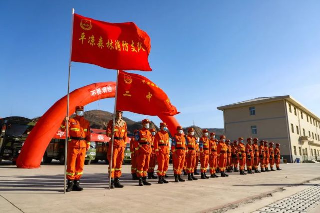 强者迎难而上_强者就是迎难而上图片_强者图片励志可爱